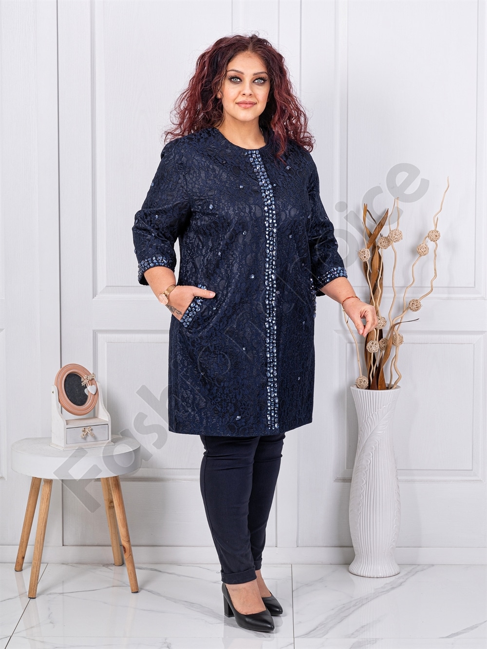 Plus size παλτό με δαντέλα και διακοσμητικές πέτρες-κωδ 3022