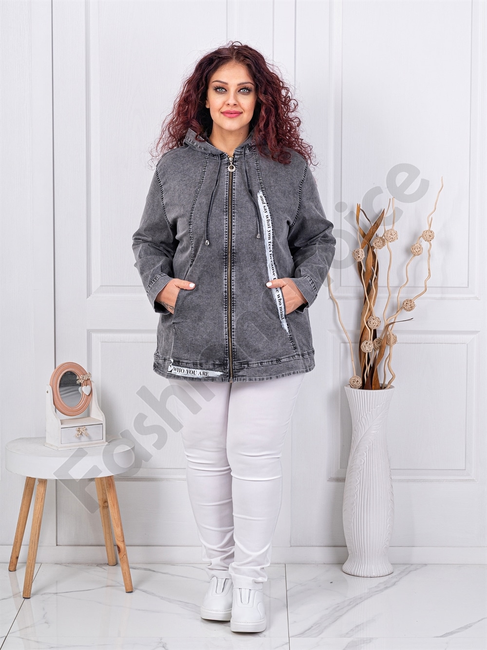 Plus size τζιν μπουφάν με κουκούλα και απλικέ-γραφίτη-κωδ 9195