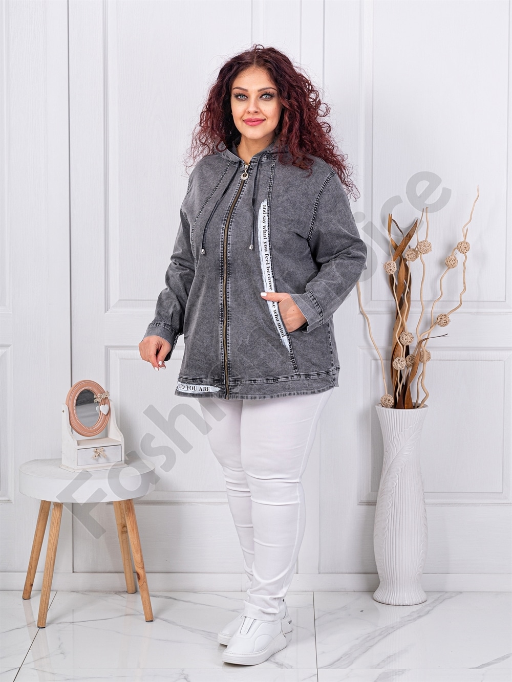 Plus size τζιν μπουφάν με κουκούλα και απλικέ-γραφίτη-κωδ 9195
