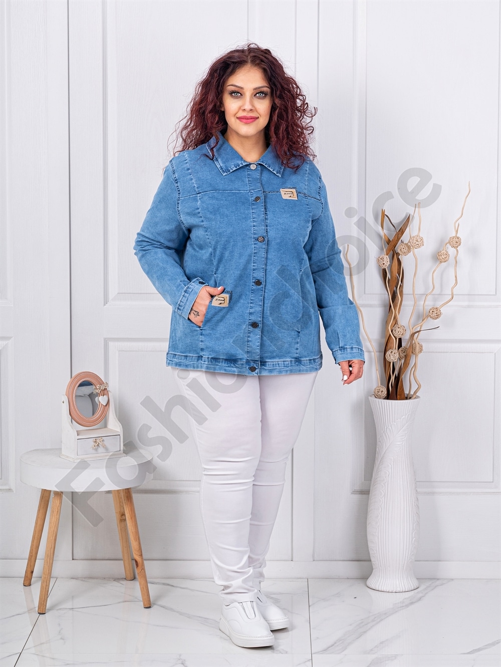 Plus size τζιν μπουφάν με δερμάτινο απλικέ-μπλε-κωδ 8928