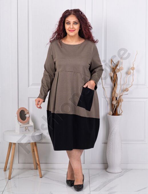 Plus size φόρεμα με καρό σχέδιο-μόκα-κωδ 8980-1