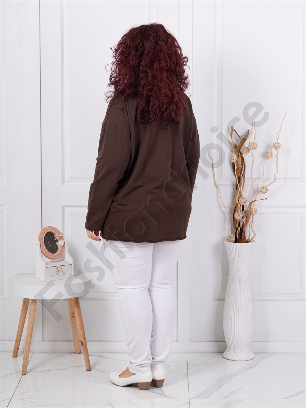 Plus size μπλούζα με κέντημα στο τελείωμα-καφέ-κωδ 11510-4