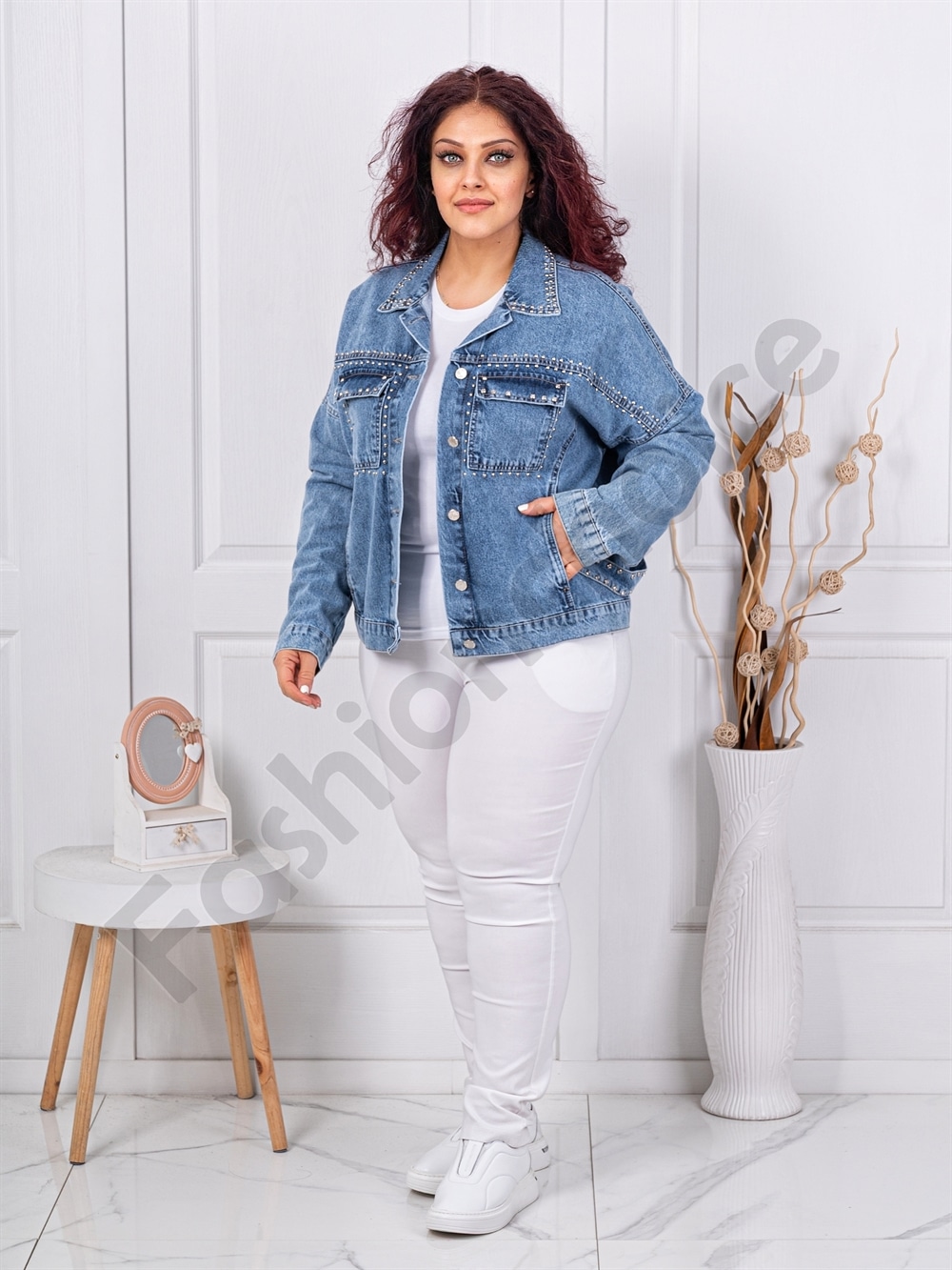 Plus size τζιν μπουφάν με στρας και τρούκς-μπλε-κωδ D7673-1
