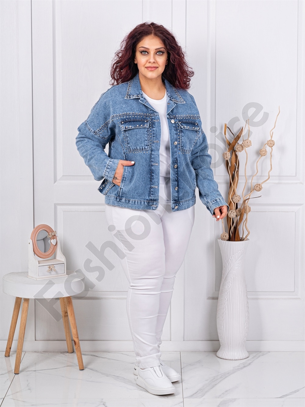 Plus size τζιν μπουφάν με στρας και τρούκς-μπλε-κωδ D7673-1