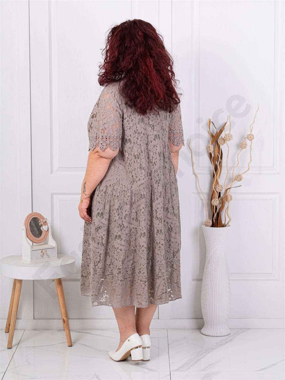 Plus size φόρεμα από δαντέλα-μόκα-κωδ 4870-1