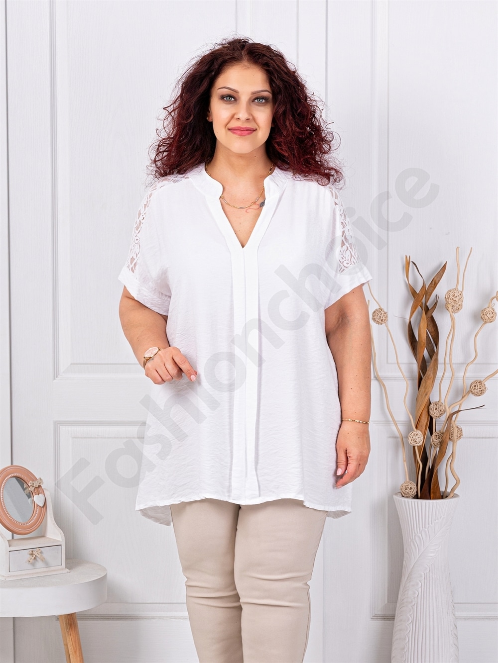 Plus size τουνίκ με δαντέλα στους ώμους-λευκό-κωδ 24379-3