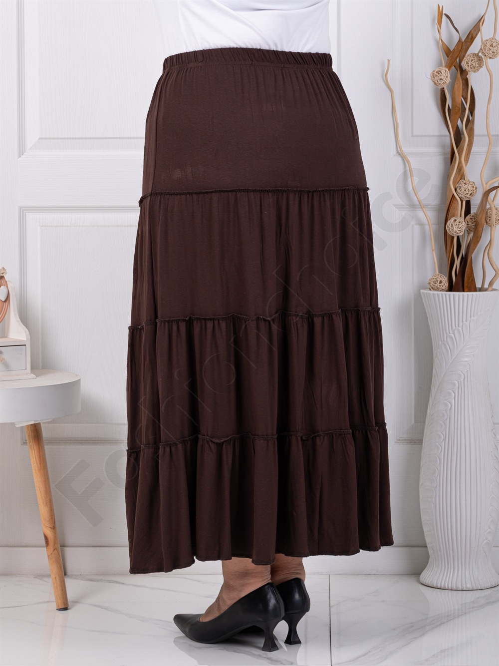 Plus size φούστα με τσαλακωμένη όψη και βολάν-καφέ-κωδ 24429-6