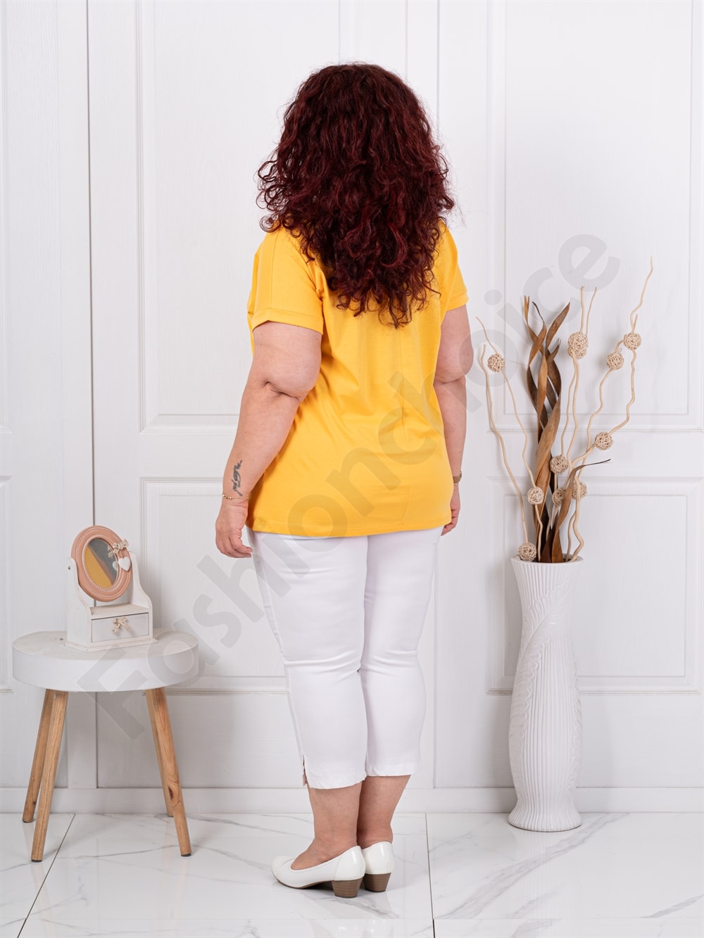 Plus size κοντομάνικη μπλούζα με διακριτικό τύπωμα-μουσταρδί-κωδ 6965-6