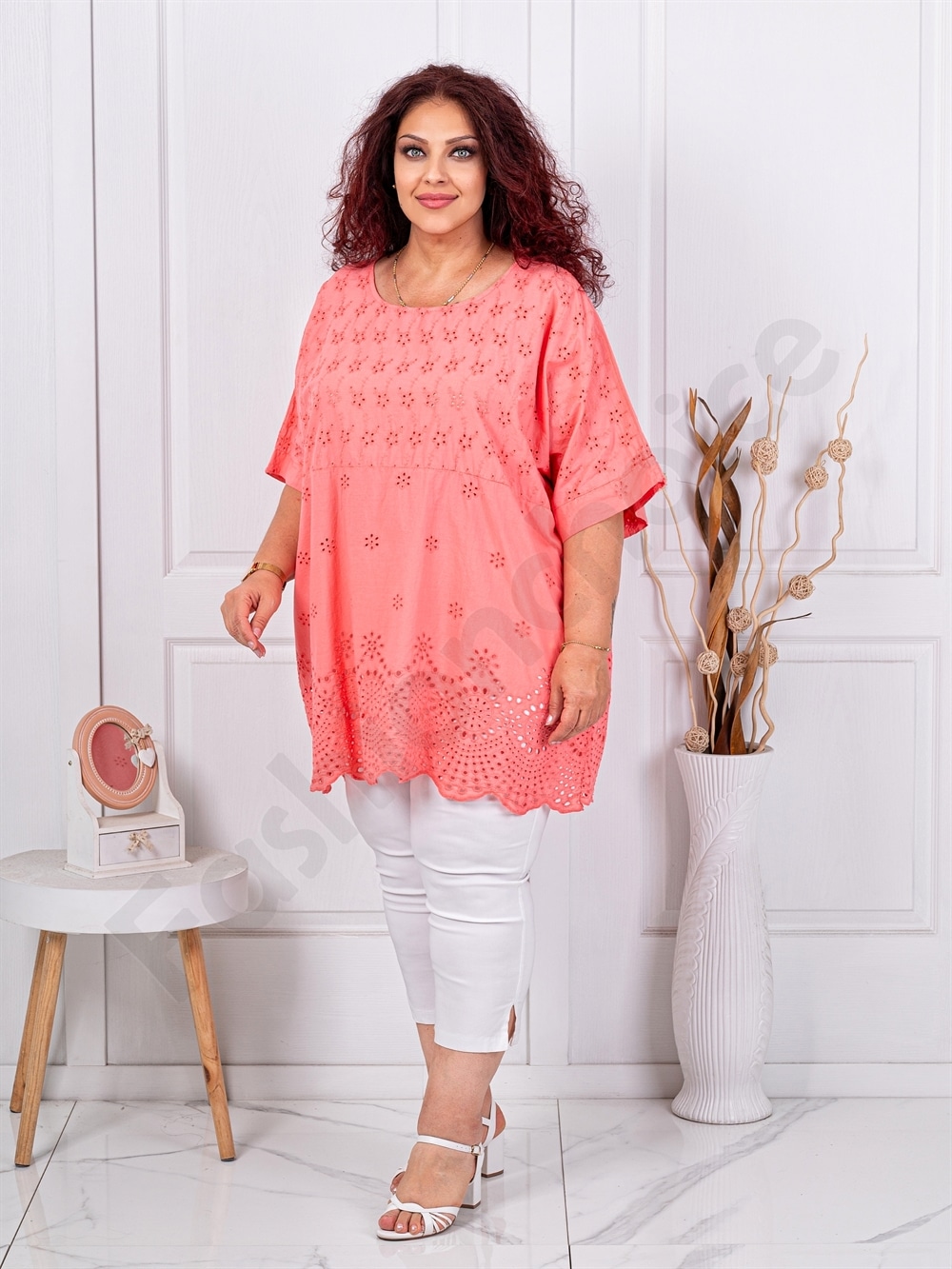 Plus size μπλούζα με τρυπητό κέντημα-κοραλί-κωδ 261388-2
