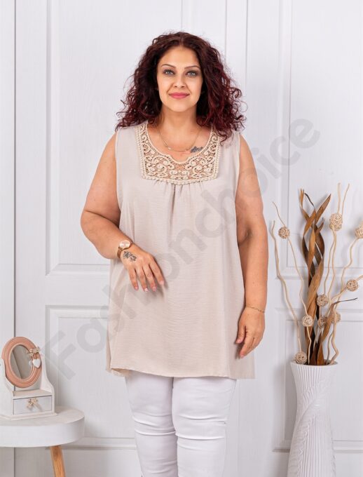 Plus size αμάνικη μπλούζα με δαντέλα στο ντεκολτέ-μπεζ-κωδ 2194-2