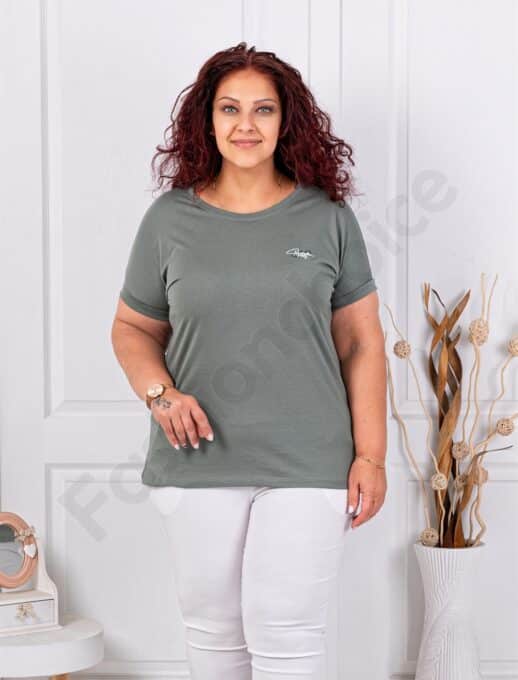 Plus size κοντομάνικη μπλούζα με διακριτικό τύπωμα-χακί-κωδ 6965-10