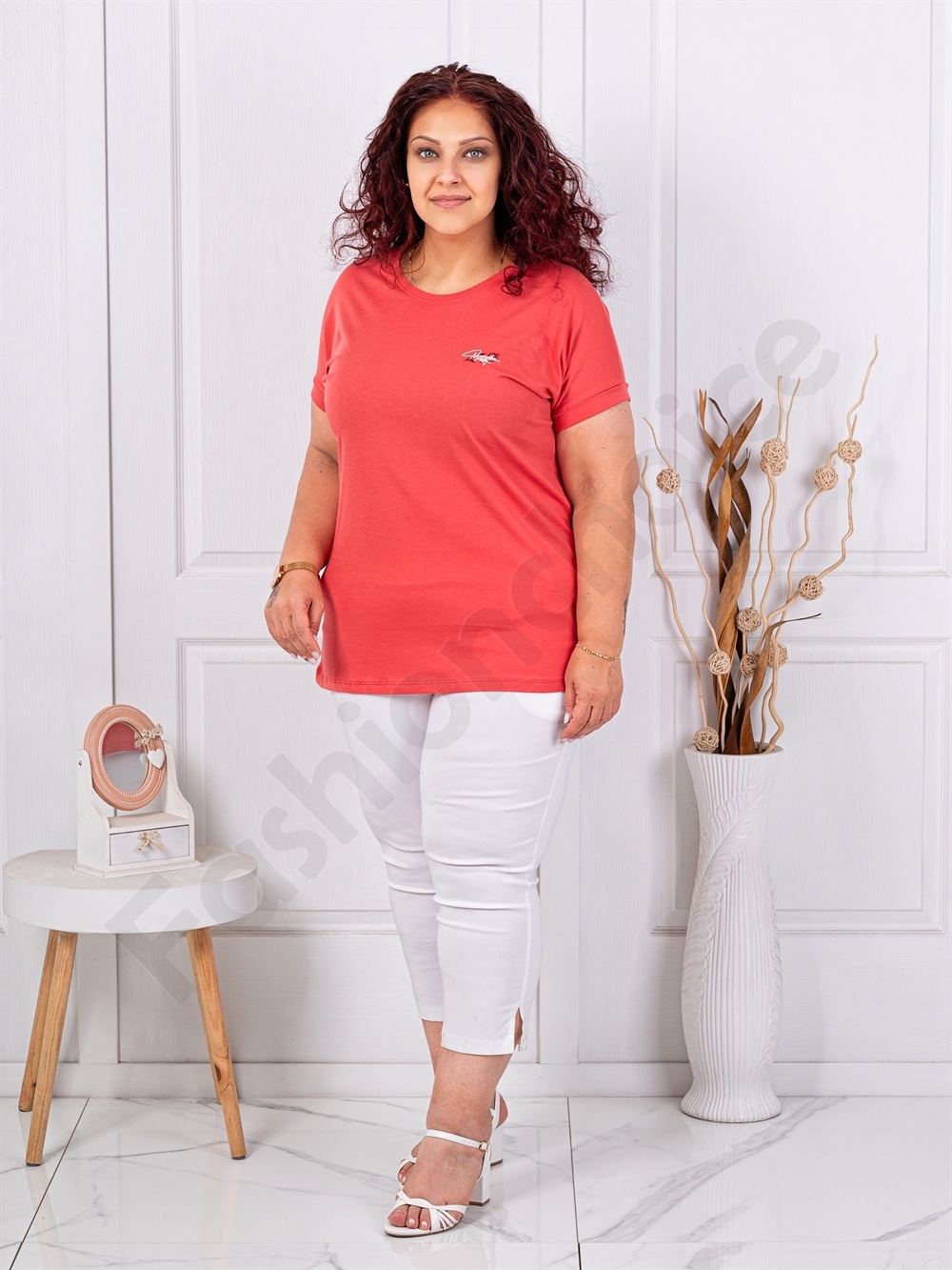 Plus size κοντομάνικη μπλούζα με διακριτικό τύπωμα-ρόδι-κωδ 6965-9