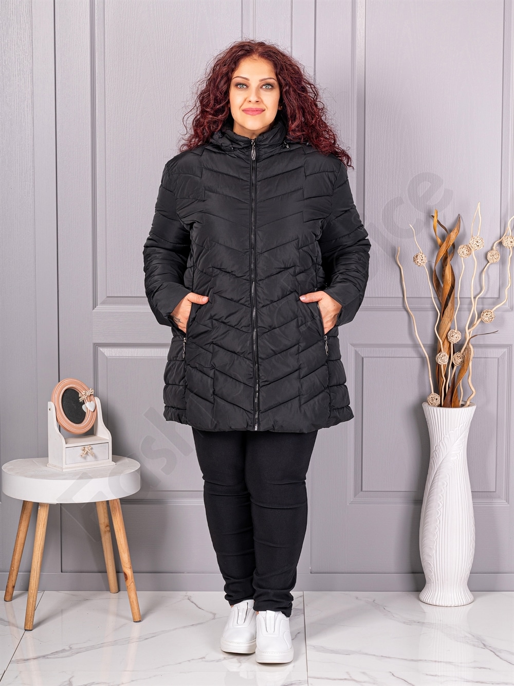 Plus size καπιτονέ μπουφάν με κουκούλα-μαύρο-κωδ 610
