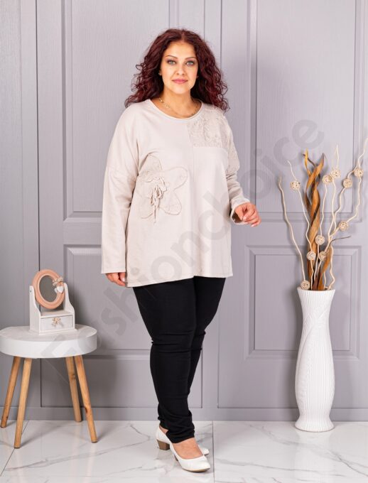Plus size μπλούζα με κέντημα και απλικέ-εκρού-κωδ 9951-6