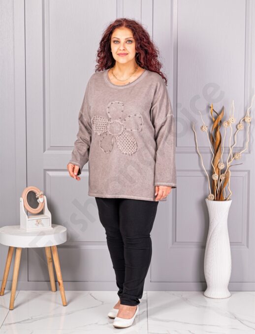 Plus size μπλούζα με απλικέ λουλούδι-μόκα-κωδ 1150-5