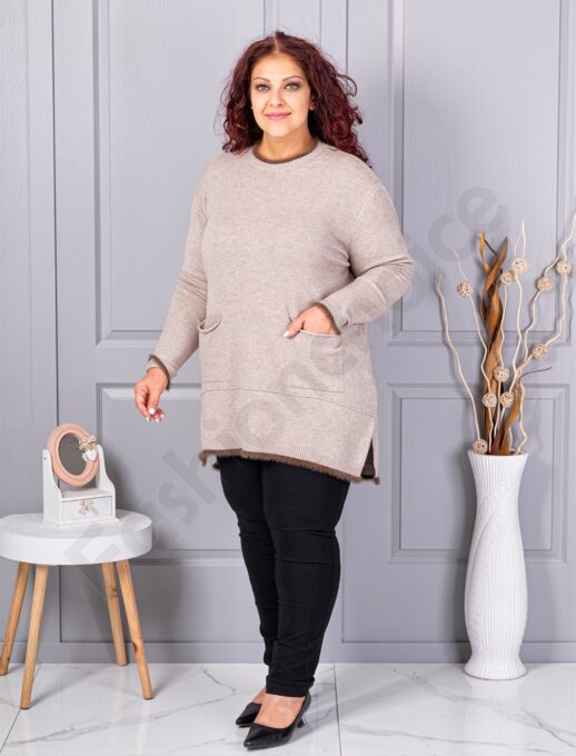 Plus size πλεκτή μπλούζα με χνουδωτή λεπτομέρεια-μόκα-κωδ 86831-2
