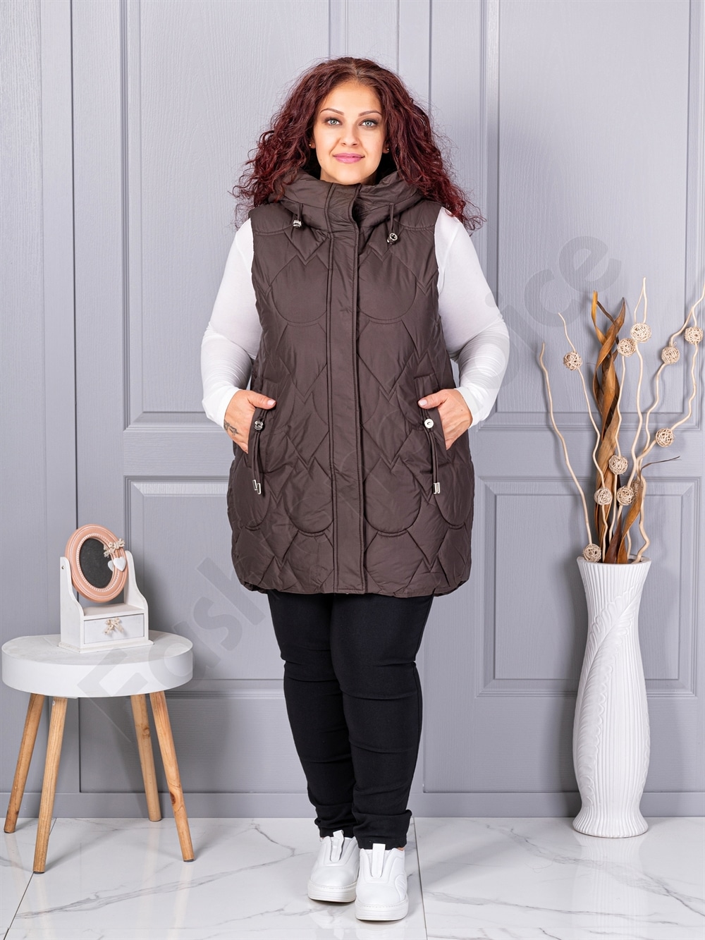 Plus size αμάνικο μπουφάν με κουκούλα-καφέ-κωδ 9873-3
