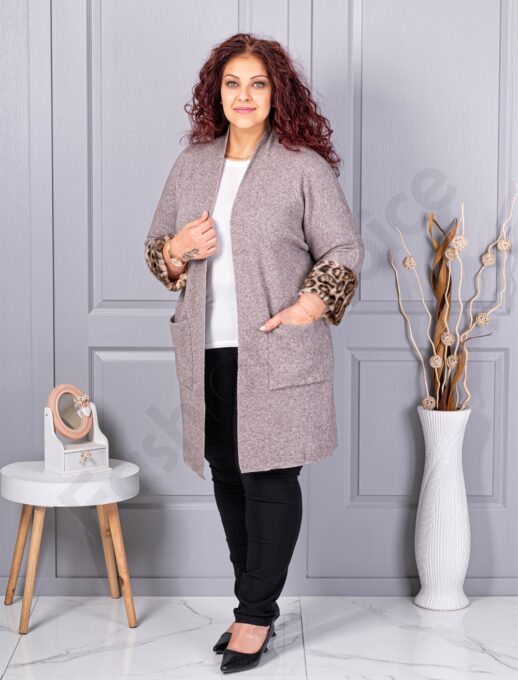 Plus size ζακέτα με χνουδωτές λεοπάρ μανσέτες-μόκα-κωδ 5069-1
