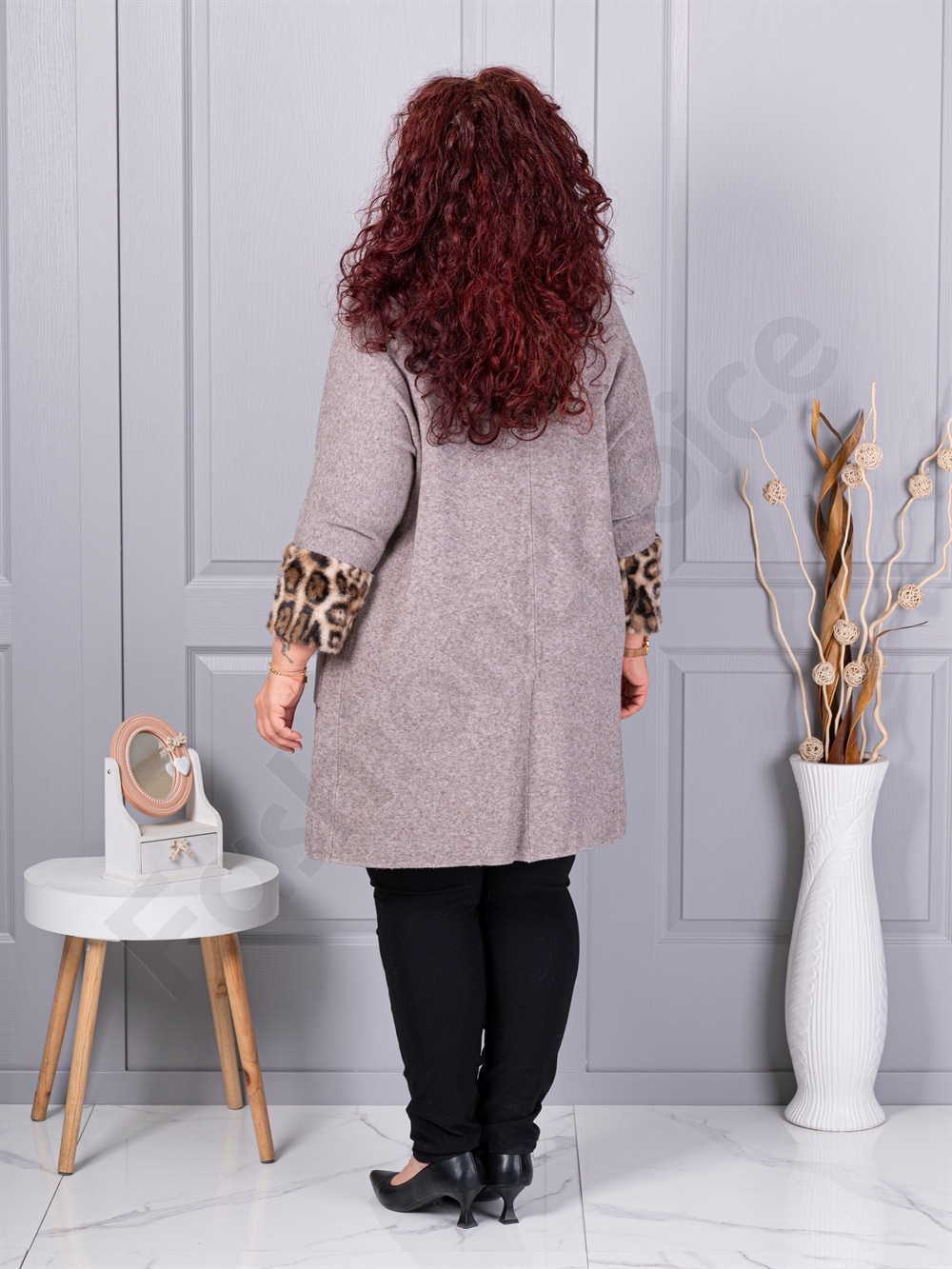Plus size ζακέτα με χνουδωτές λεοπάρ μανσέτες-μόκα-κωδ 5069-1