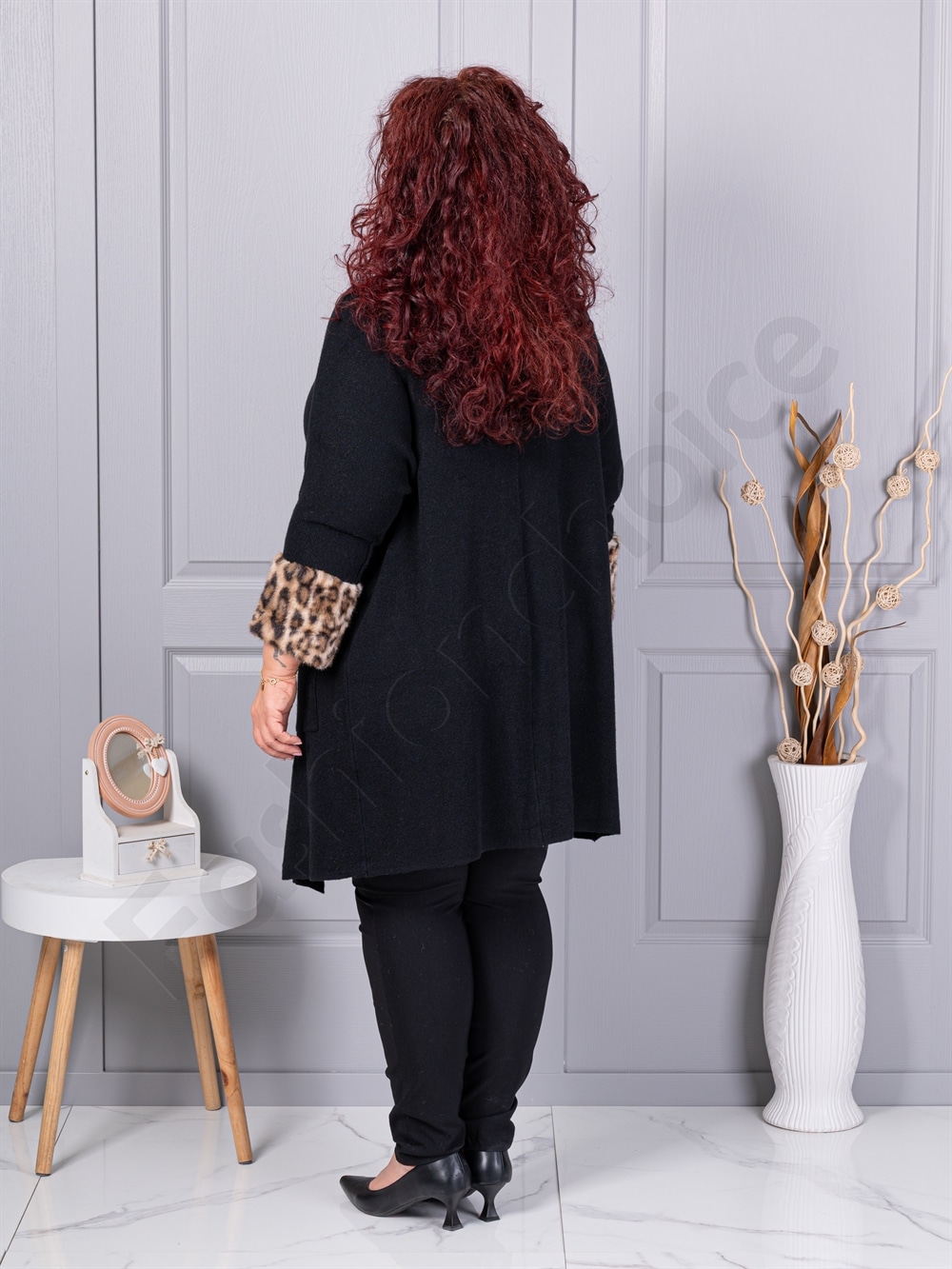 Plus size ζακέτα με χνουδωτές λεοπάρ μανσέτες-μαύρο-κωδ 5069