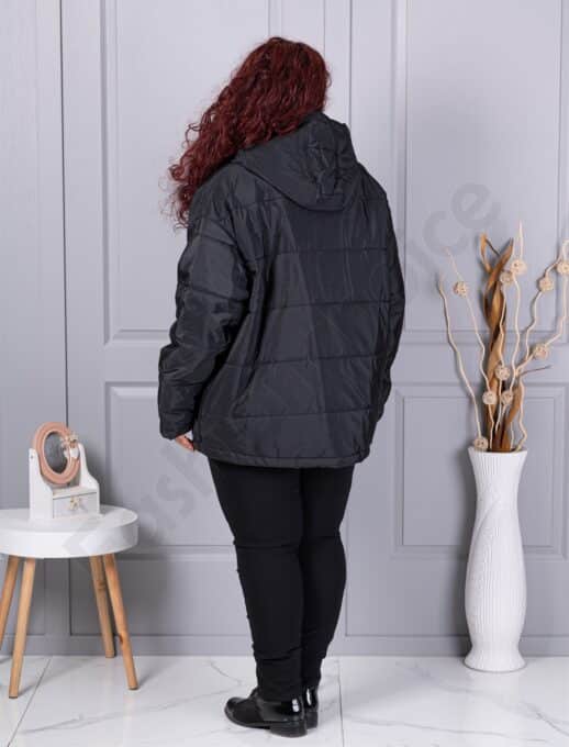 Plus size χειμερινό μπουφάν με κουκούλα-μαύρο-63280
