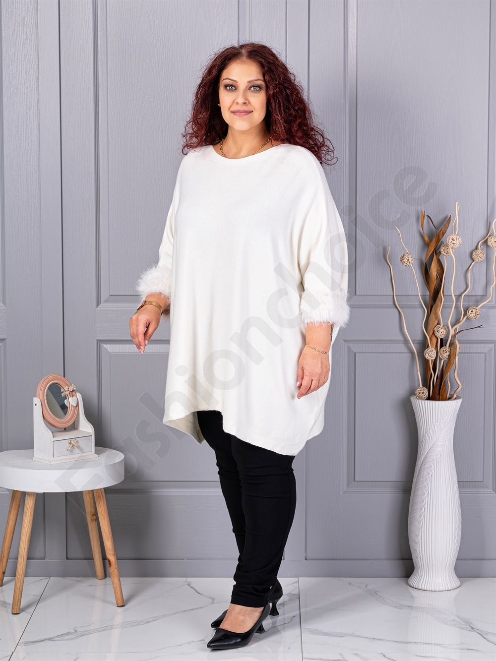 Plus size πλεκτή τουνίκ με χνουδωτές μανσέτες-λευκό-κωδ 252-4